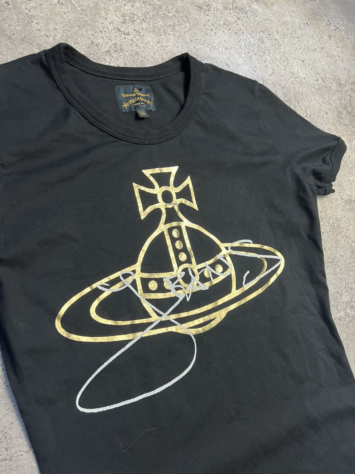 Vivienne Westwood VIVIENNE WESTWOOD T-SHIRT BIG LOGO GRAPHIC DESIGN Size US XS / EU 42 / 0 - 6 Thumbnail