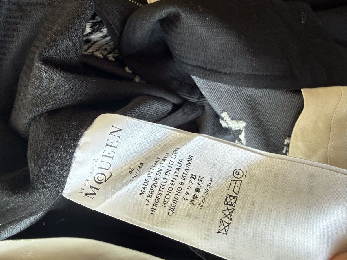 Alexander McQueen safety pins chains print pants size46 Size US 30 / EU 46 - 9 Thumbnail