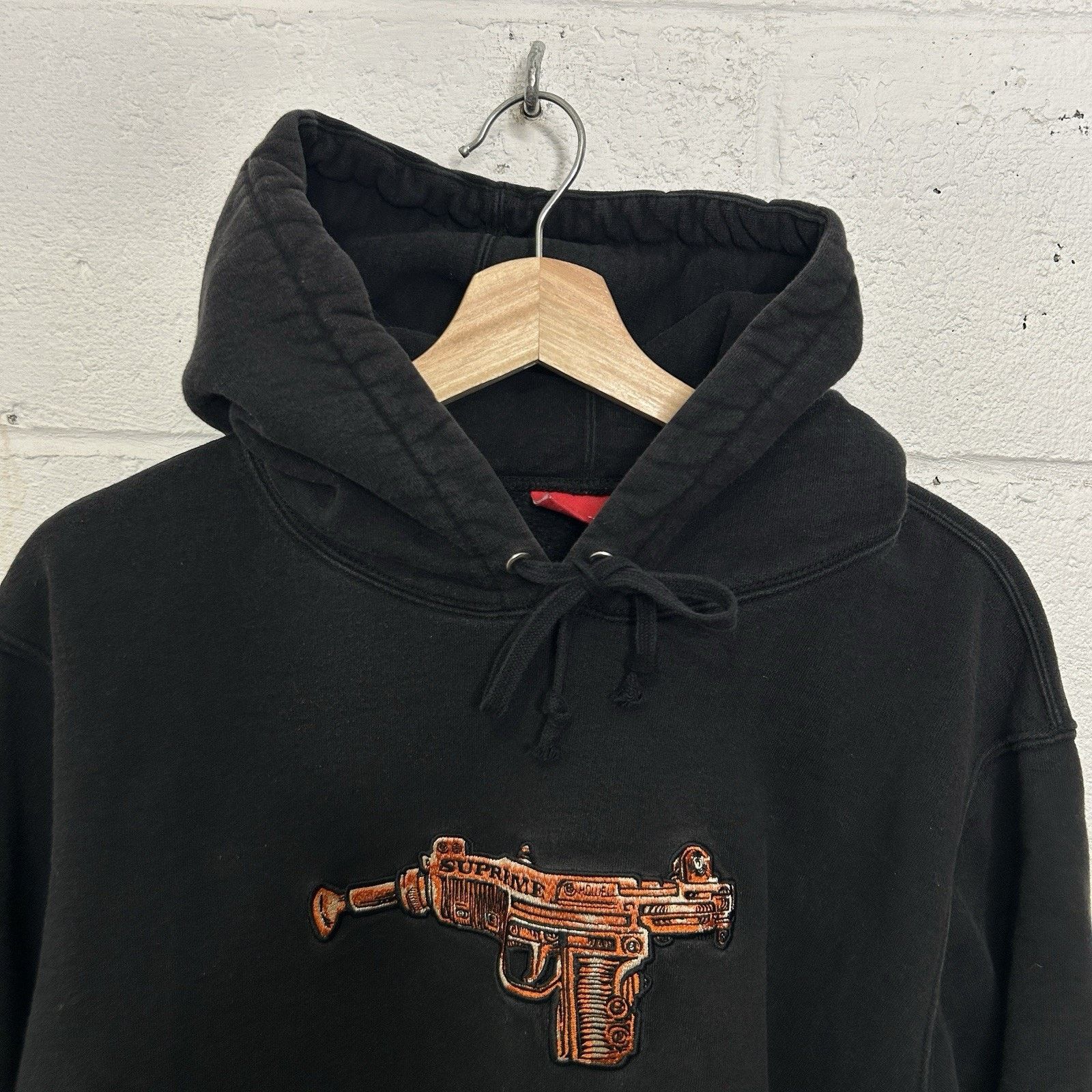 Supreme Supreme Toy Uzi Hooded Sweatshirt “Black Orange” SS19 Size US L / EU 52-54 / 3 - 3 Thumbnail