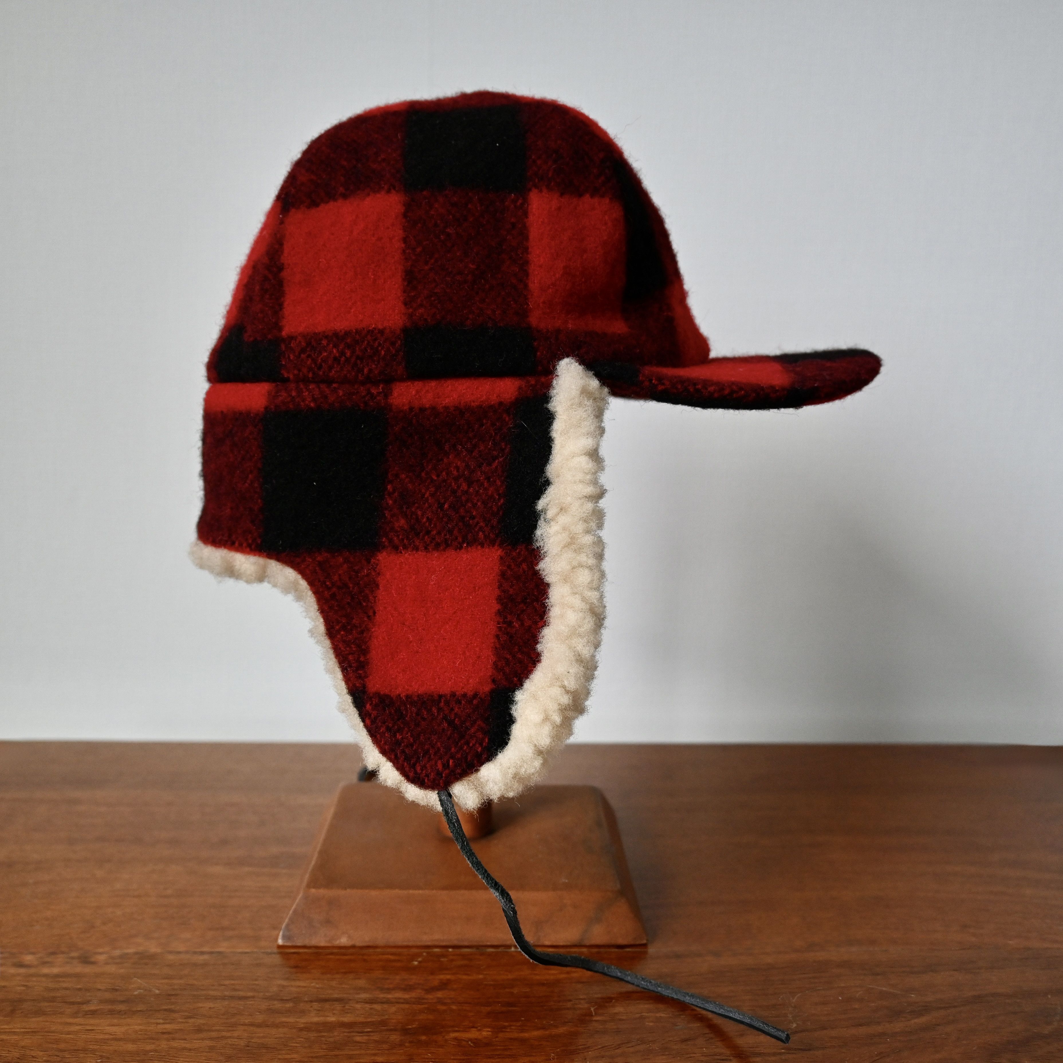 Banana Republic VTG 1990s BANANA REPUBLIC shearing earflap hat, made in USA Size ONE SIZE - 6 Thumbnail
