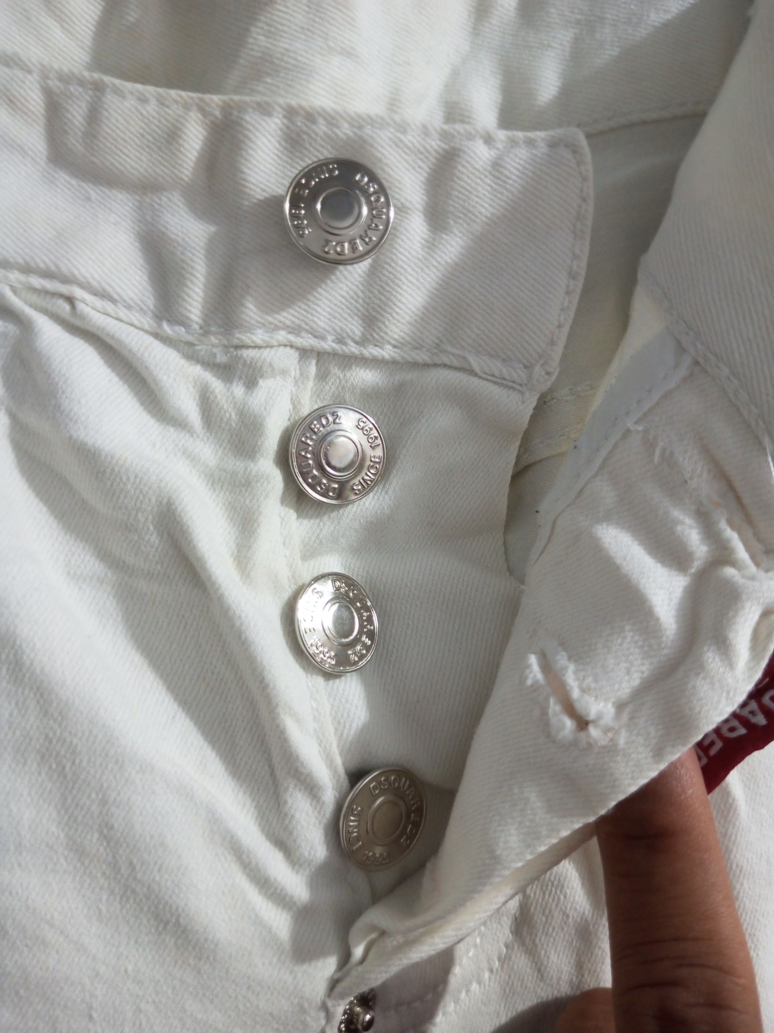 Dsquared2 Vintage Dsquared2 distressed white denim Size US 29 - 8 Thumbnail