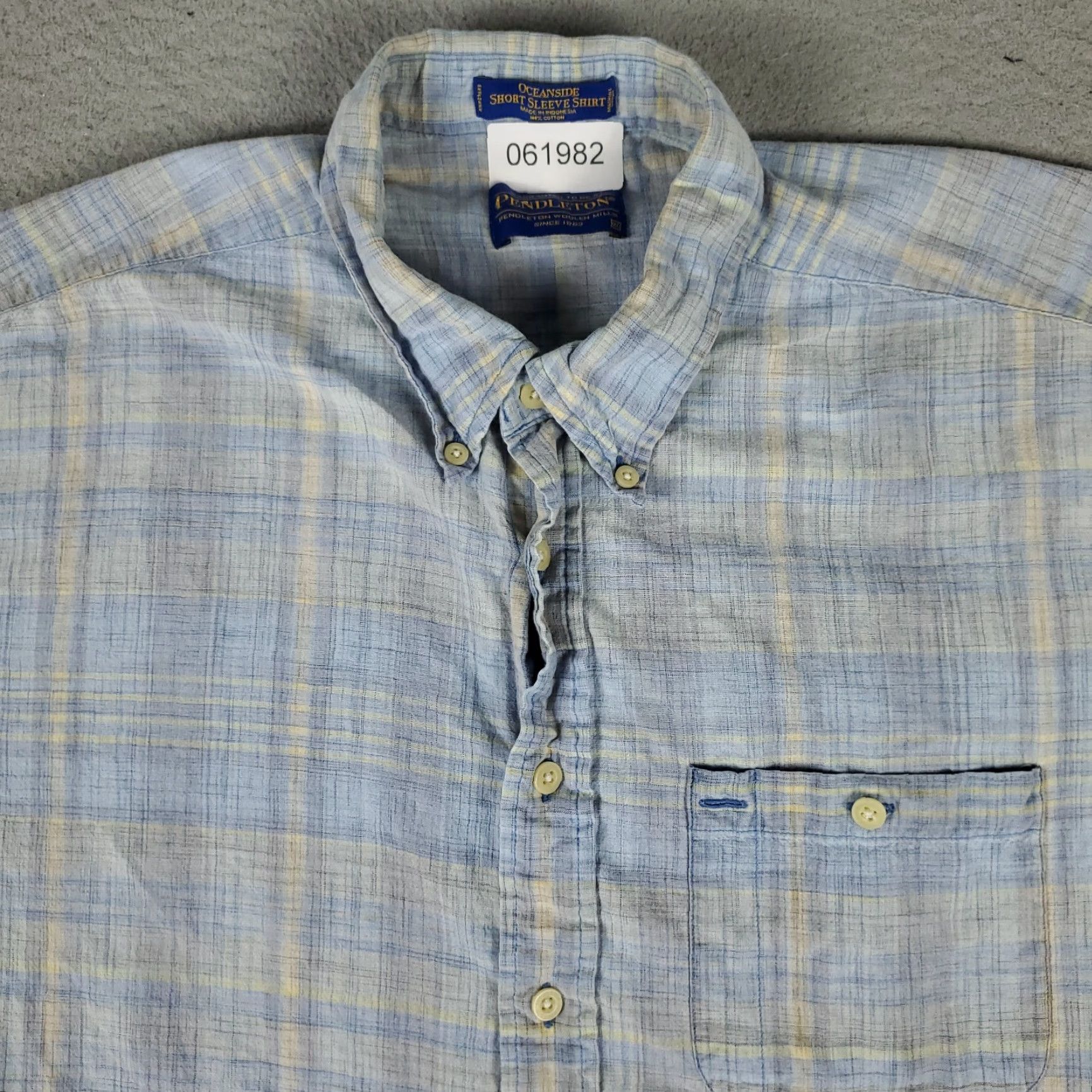 Pendleton VINTAGE Pendleton Shirt Mens XL Blue Plaid Button-Up Short Sleeve Casual Shirt XL Blue American Classic Modern Preppy Mens Size US XL / EU 56 / 4 - 2 Thumbnail