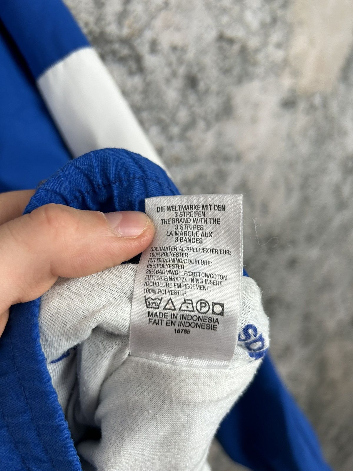 Adidas Vintage 90s Adidas Nylon Light Jacket Rare Hype Retro Size US L / EU 52-54 / 3 - 9 Thumbnail