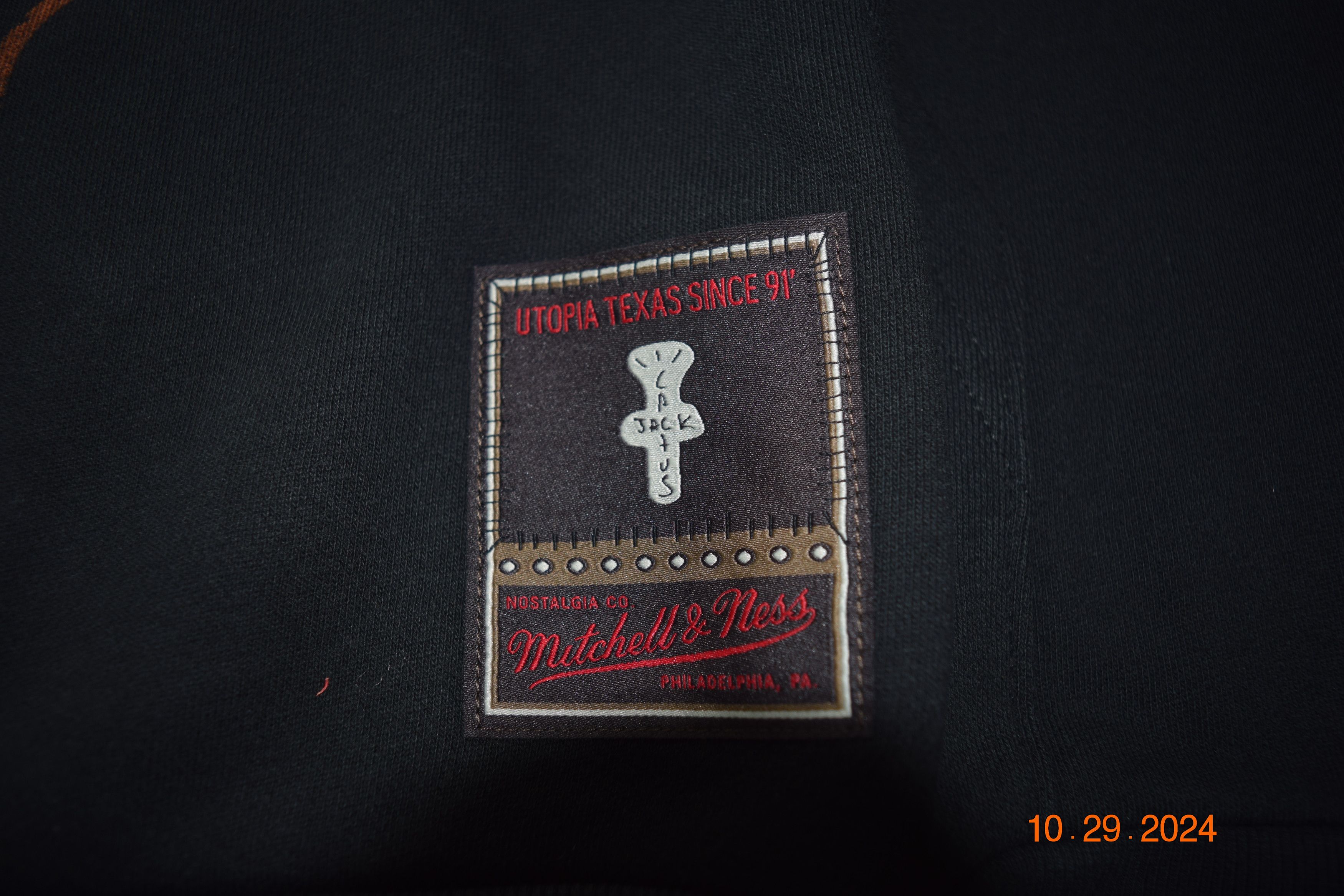 Travis Scott TRAVIS SCOTT X UNIVERSITY OF TEXAS X M&N Size US XL / EU 56 / 4 - 3 Thumbnail