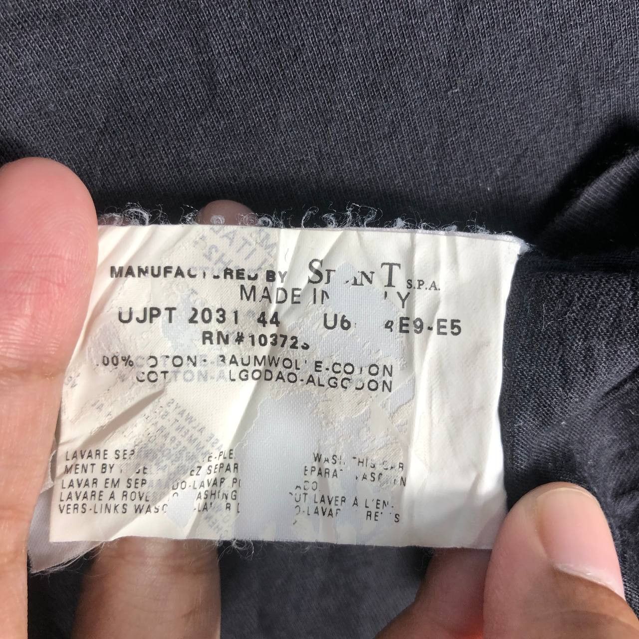 Armani × Designer × Vintage Vintage Armani Jeans T-Shirt Size US S / EU 44-46 / 1 - 9 Thumbnail