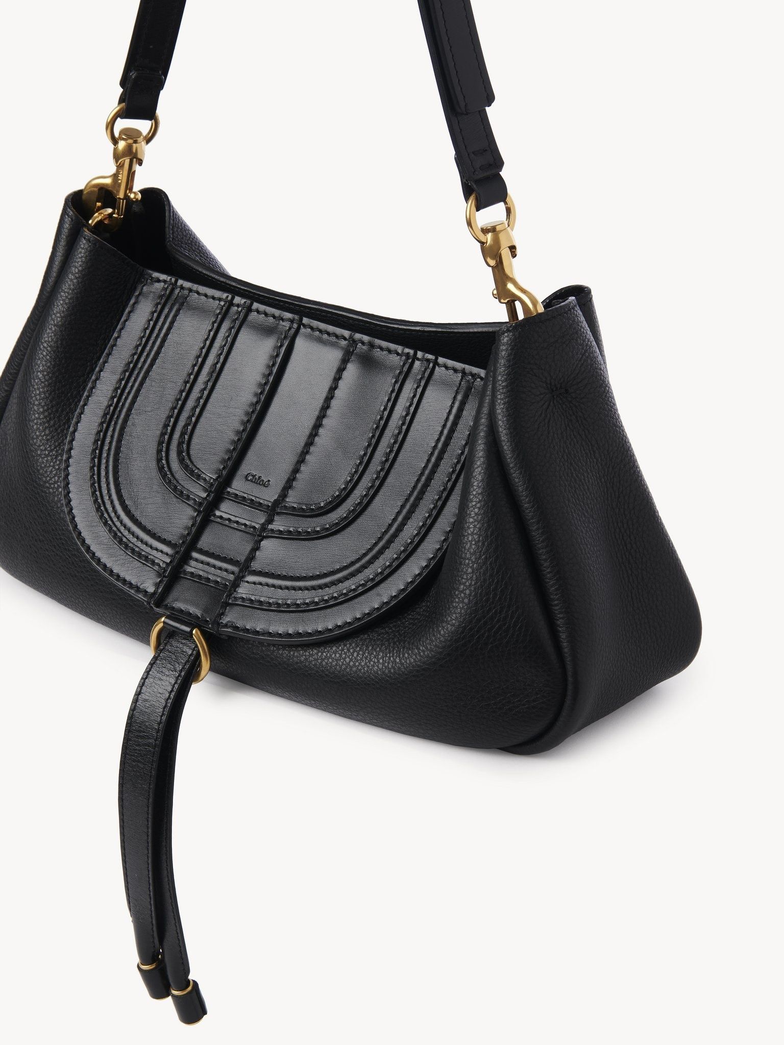 Chloe o1loc1c1224 Size: OS / CHC23 Marcie Clutch in Black Size ONE SIZE - 4 Thumbnail