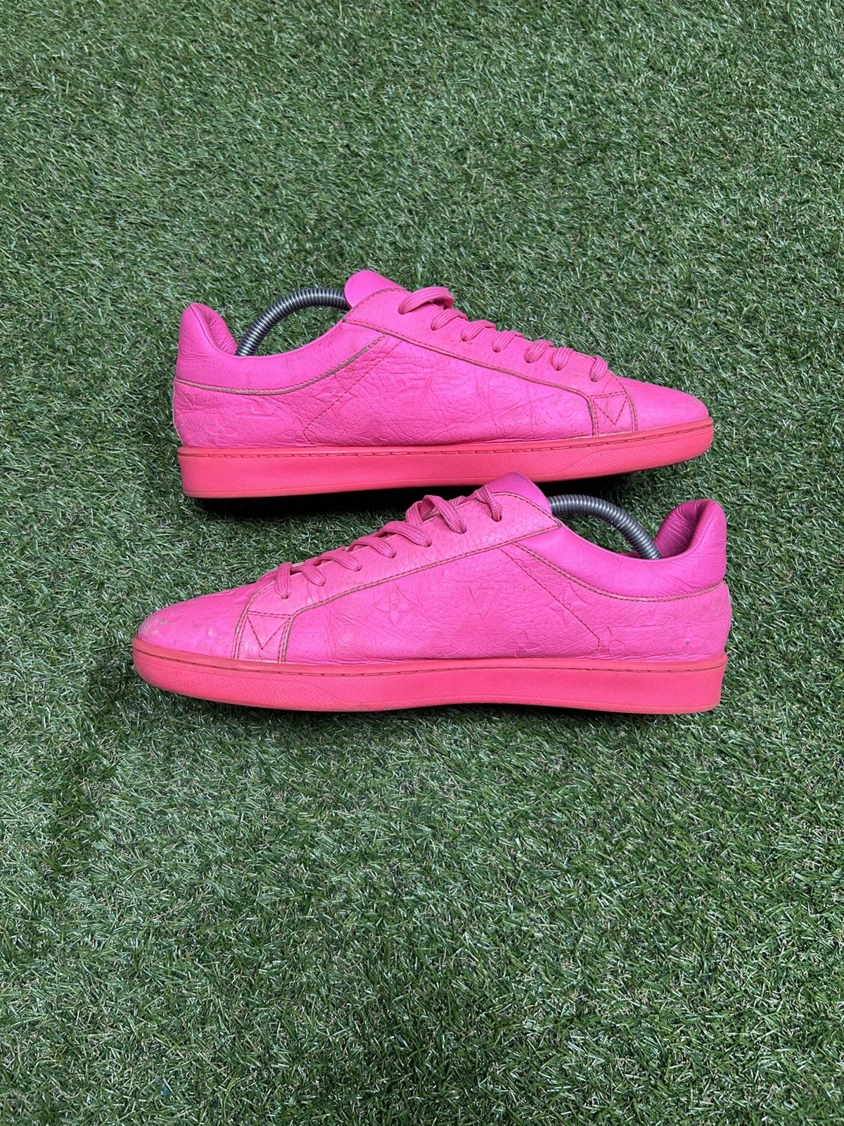Louis Vuitton Louis Vuitton Low Top Sneakers Size US 7.5 / EU 40-41 - 2 Thumbnail