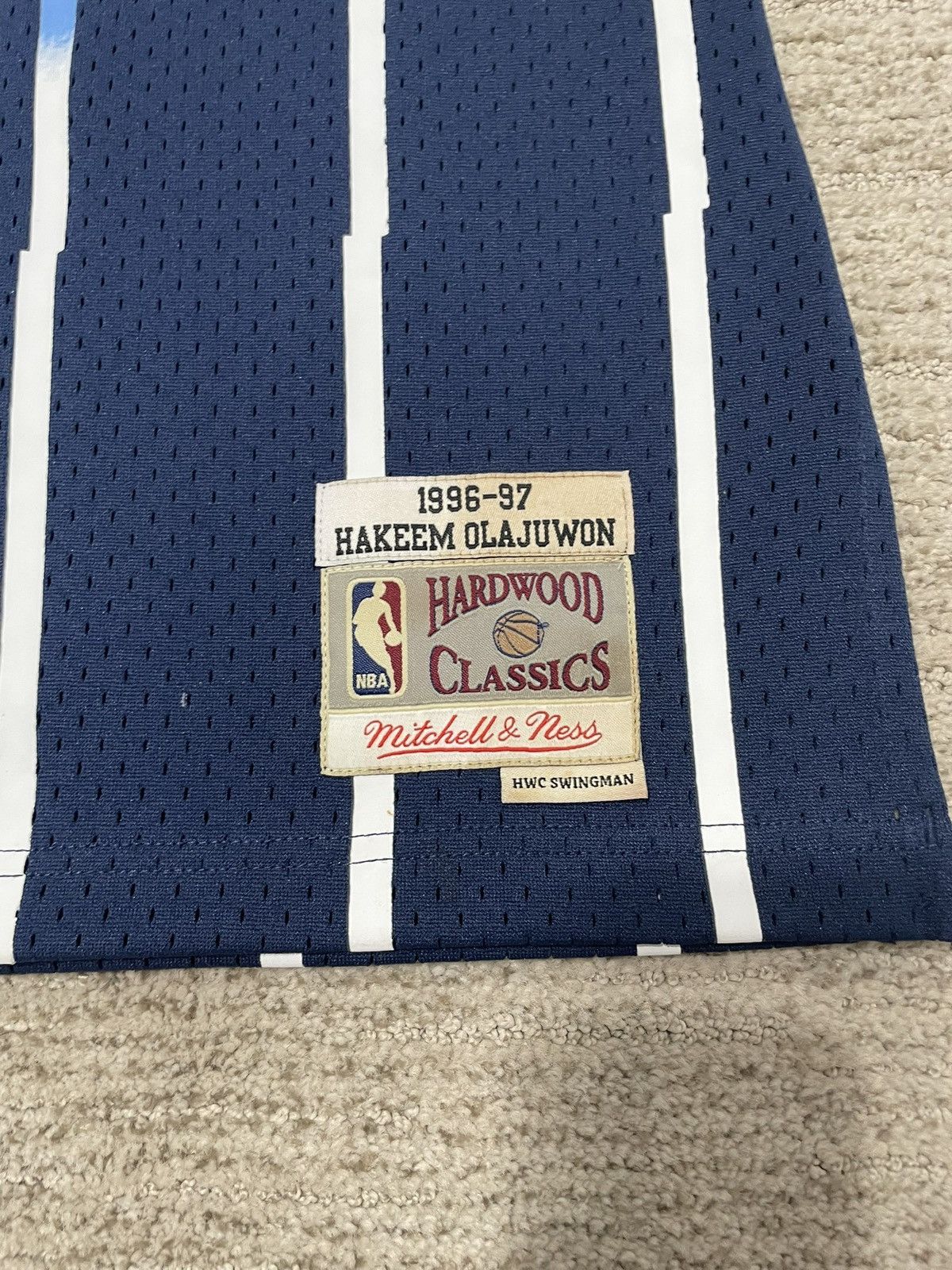 Mitchell & Ness Hakeem Olajuwon Houston Rockets Jersey Size US L / EU 52-54 / 3 - 3 Thumbnail