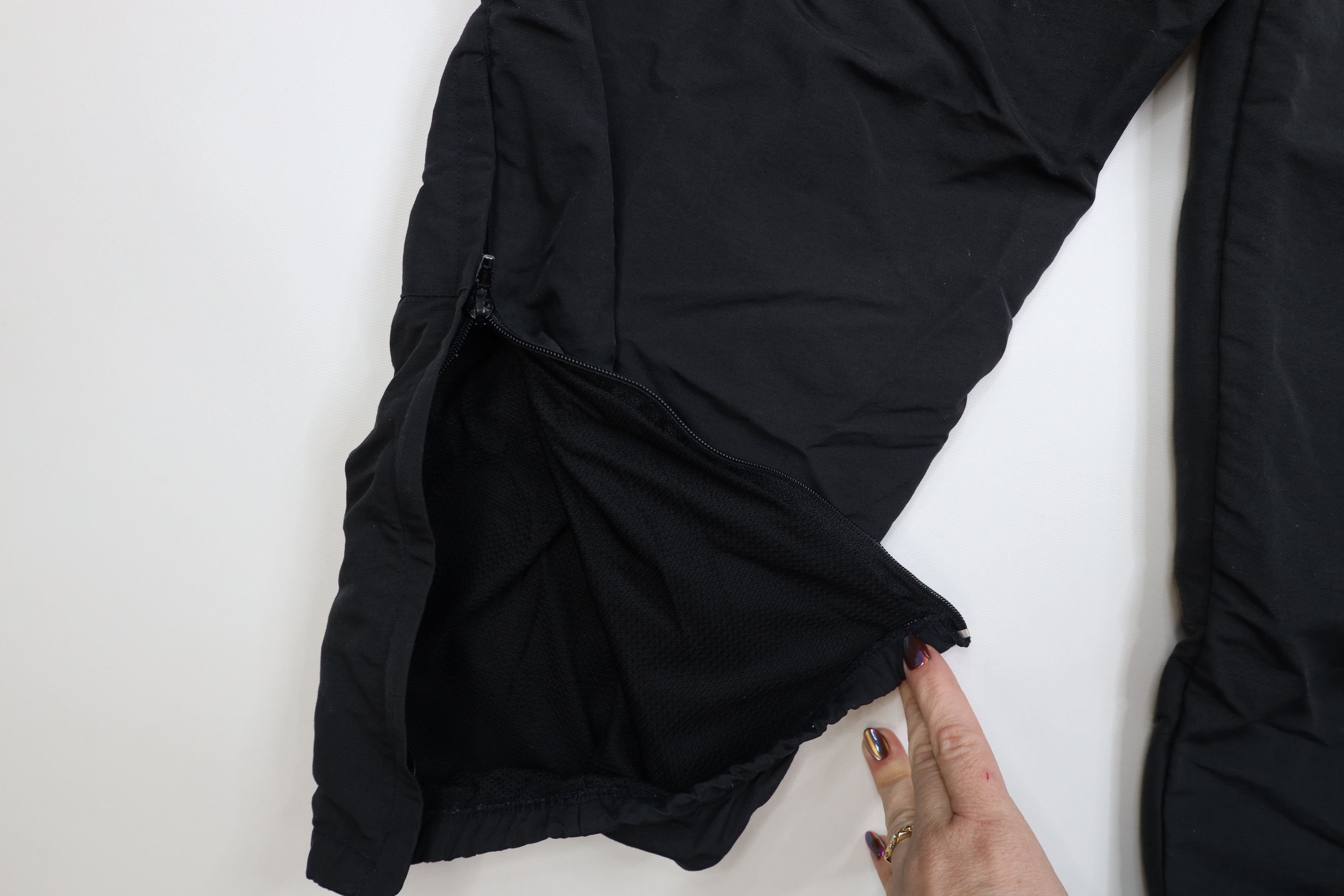 Vintage Vintage 90s Streetwear Lined Windbreaker Joggers Pants Black Size US 36 / EU 52 - 9 Thumbnail