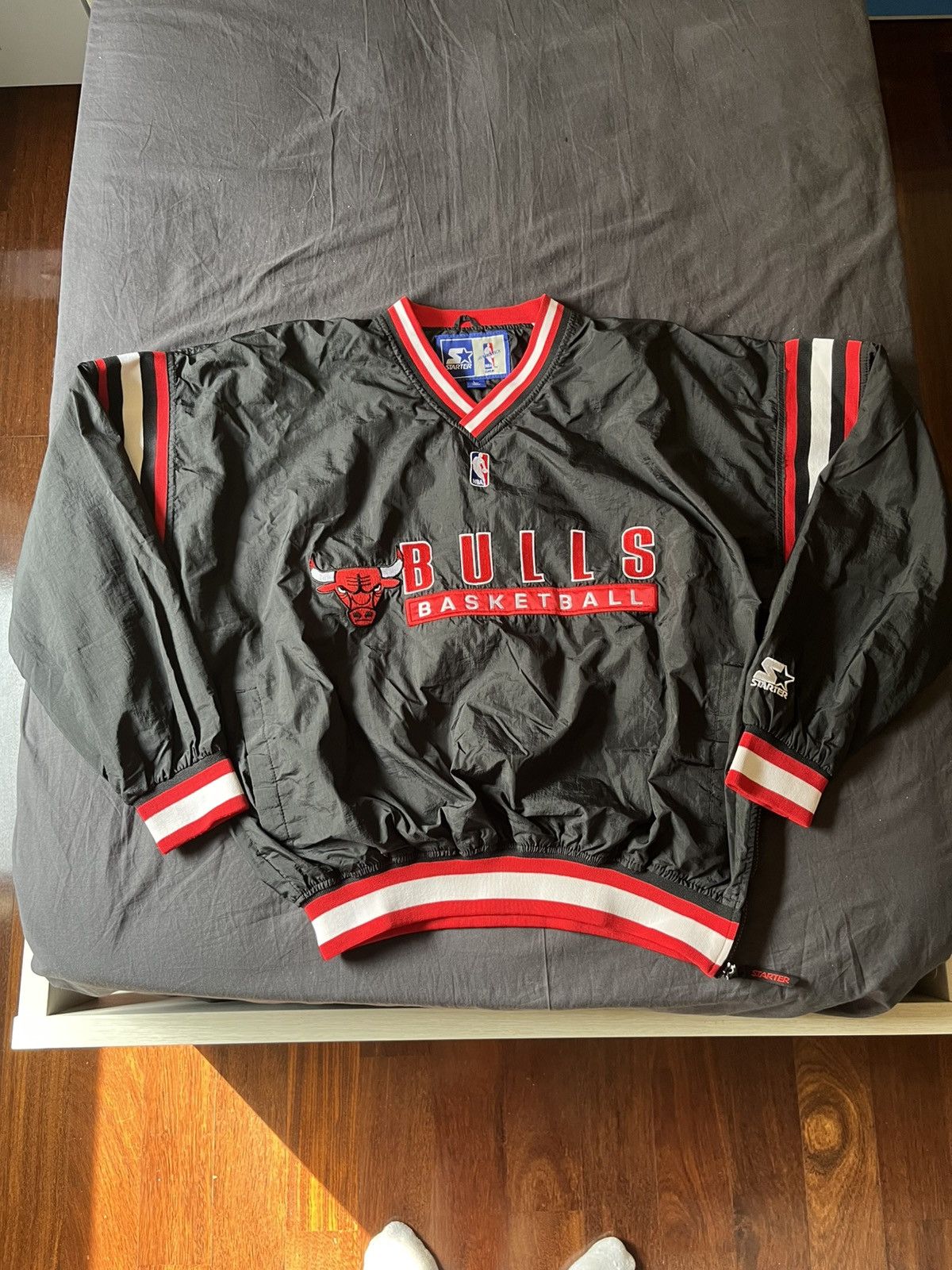 Starter Vintage 90's Starter Chicago Bulls NBA Jacket Windbreaker Size US L / EU 52-54 / 3 - 1 Thumbnail