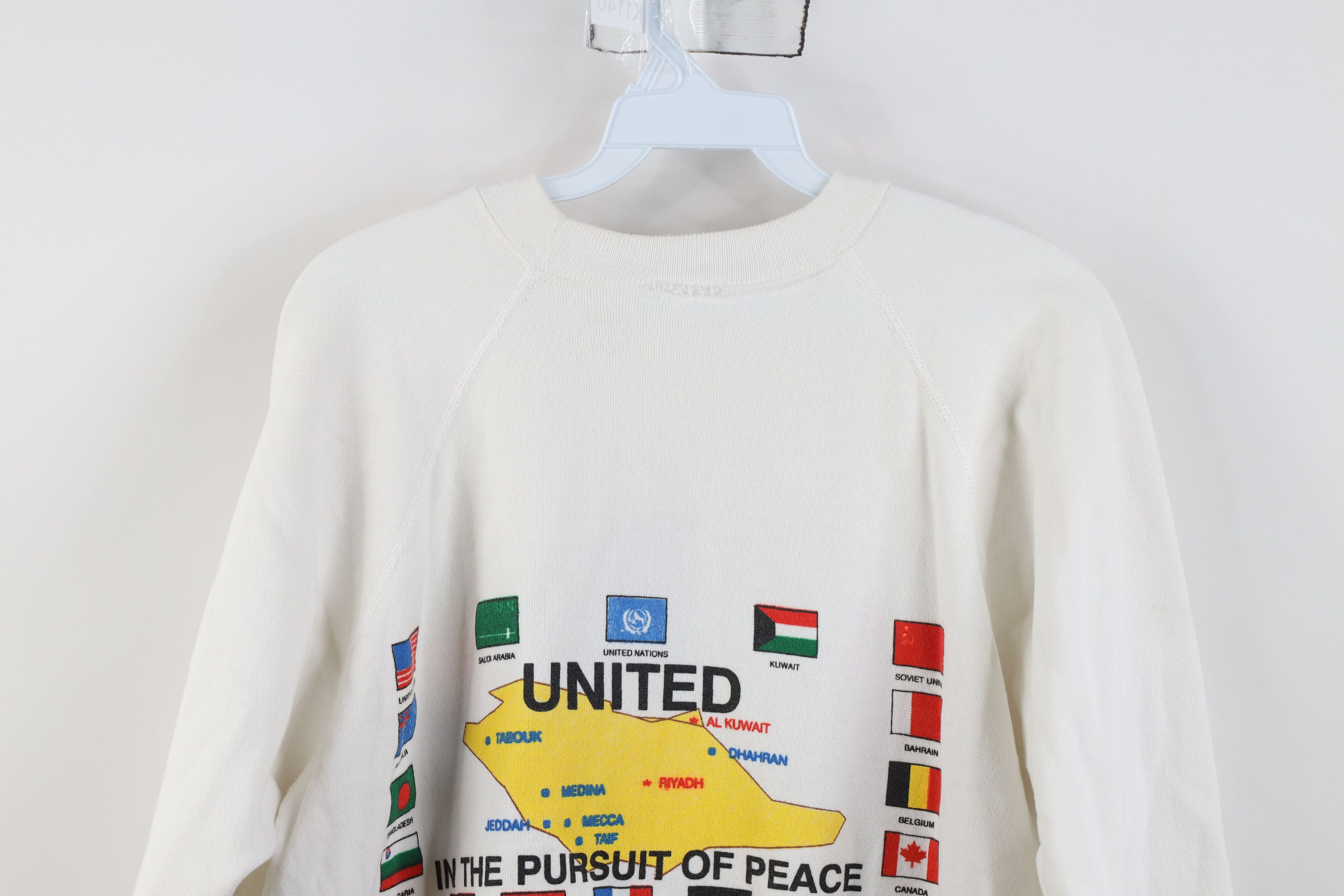 Vintage Vintage 90s Desert Shield Military Crewneck Sweatshirt USA Size US M / EU 48-50 / 2 - 14 Thumbnail