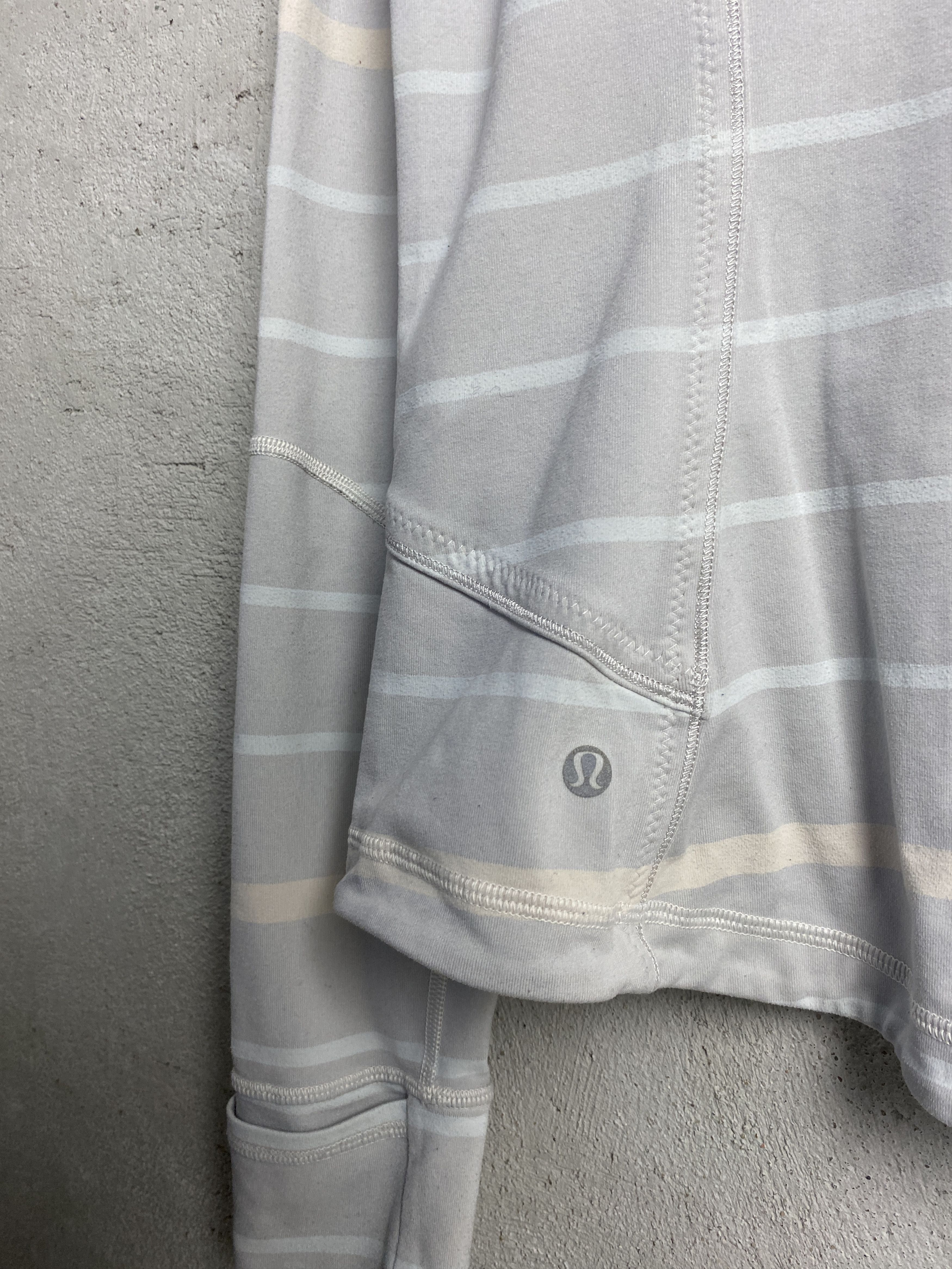 Lululemon Lululemon Define jacket striped sweatshirt yoga pilates Size L / US 10 / IT 46 - 4 Thumbnail