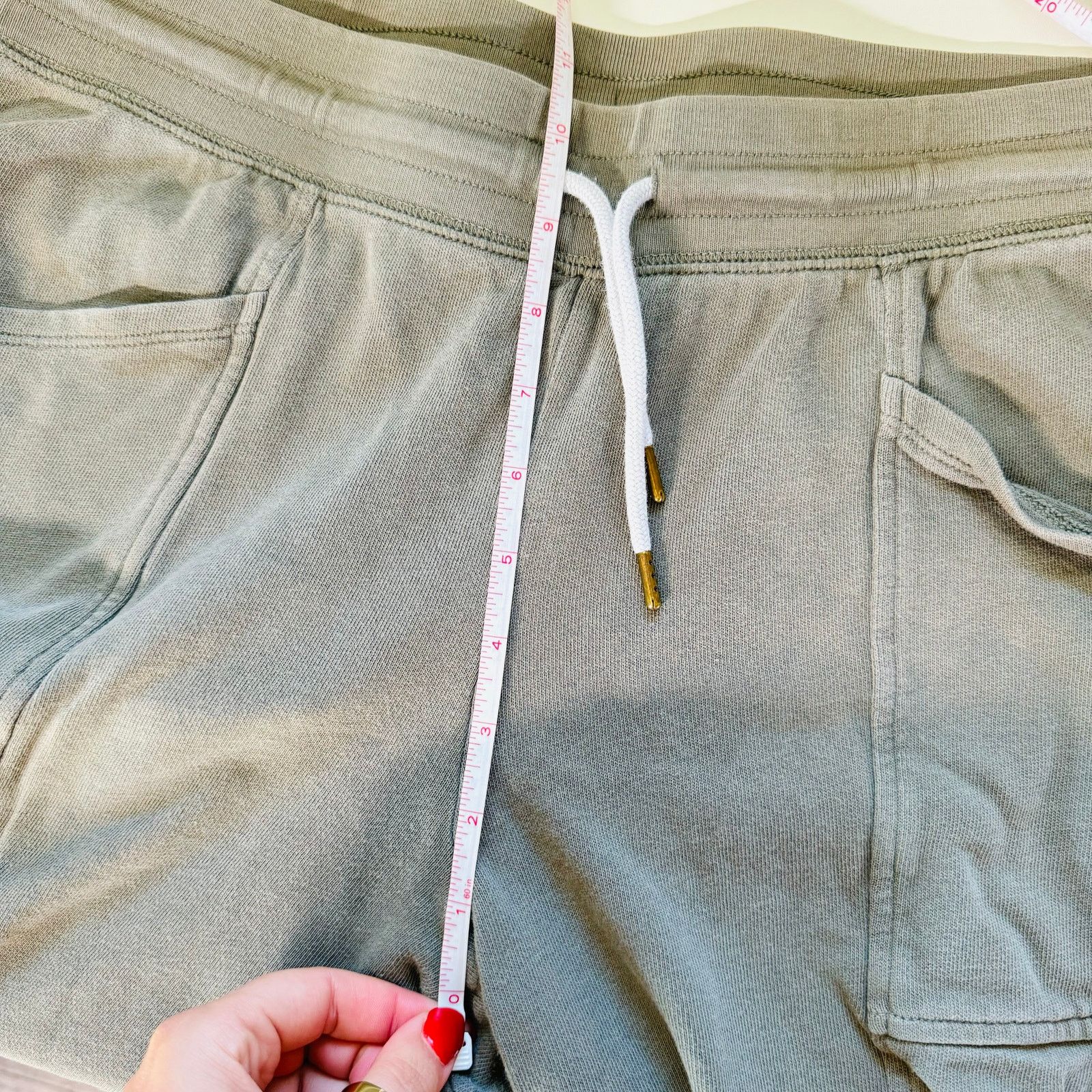 Old Navy OLD NAVY Olive Green Sweatpants Terry Joggers Pants Ankle M Size 30" / US 8 / IT 44 - 14 Thumbnail
