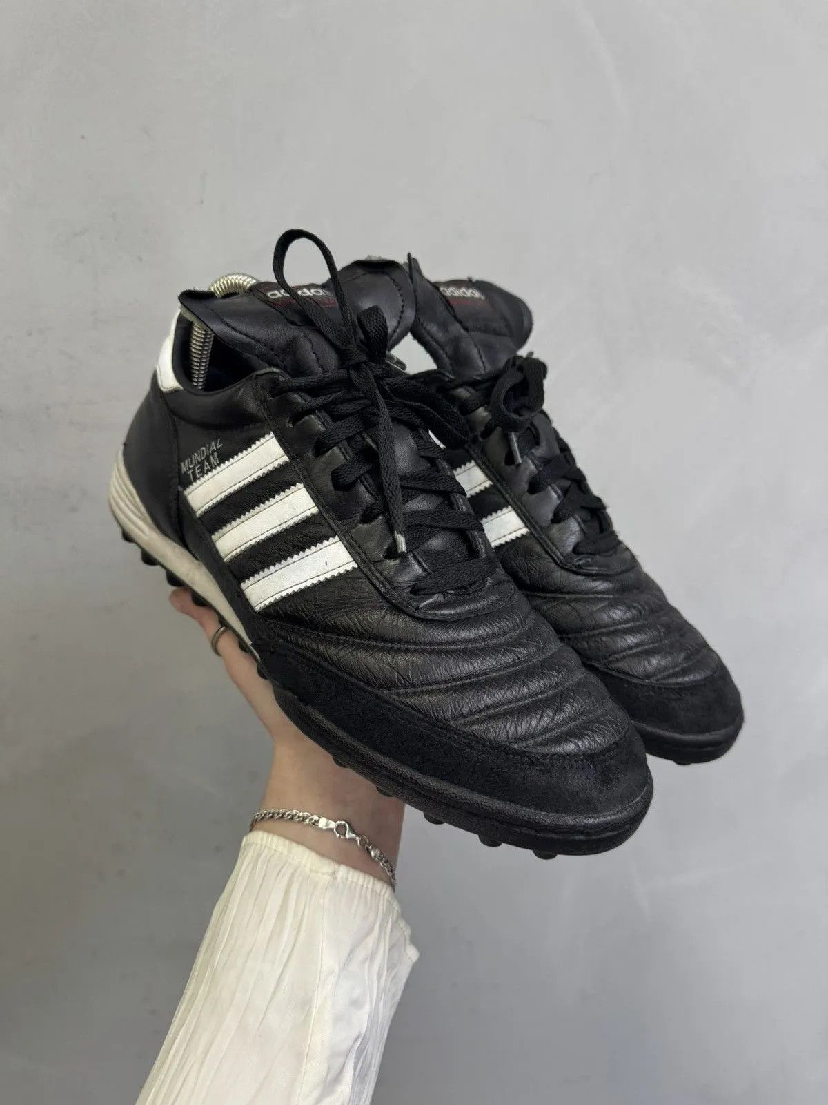 Adidas × Vintage Adidas questra vintage 1995 soccer football boots