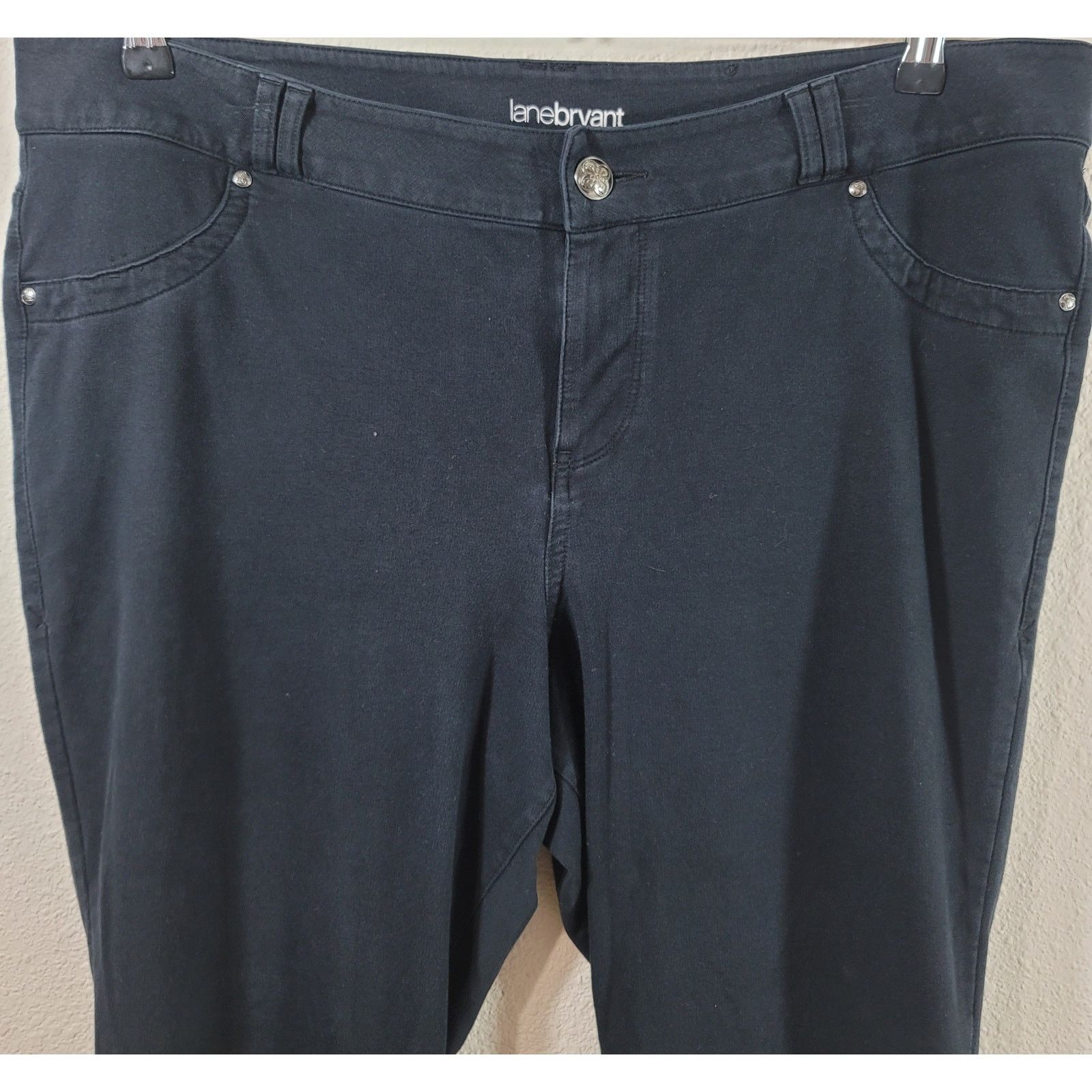 Other Lane Bryant Black Flat Front Jeggings 20 Lightweight Tapered Size 42" / US 20 - 2 Thumbnail