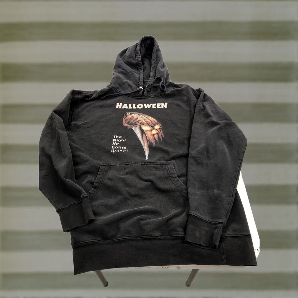 Vintage Halloween Michael Myers Black Hoodie Men's Large Shirt Hoodie Pullover Hooded Logo Long Sleeve Black Cotton Polyester Winter Fall Spring Mens Size US L / EU 52-54 / 3 - 1 Thumbnail