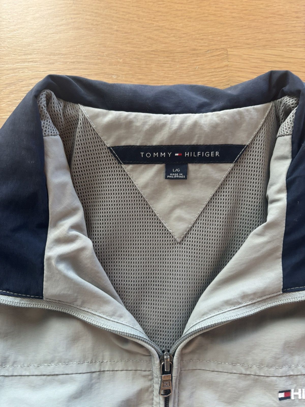 Tommy Hilfiger Tommy Hilfiger Light Grey Flag Light Bomber Jacket Size US L / EU 52-54 / 3 - 4 Thumbnail
