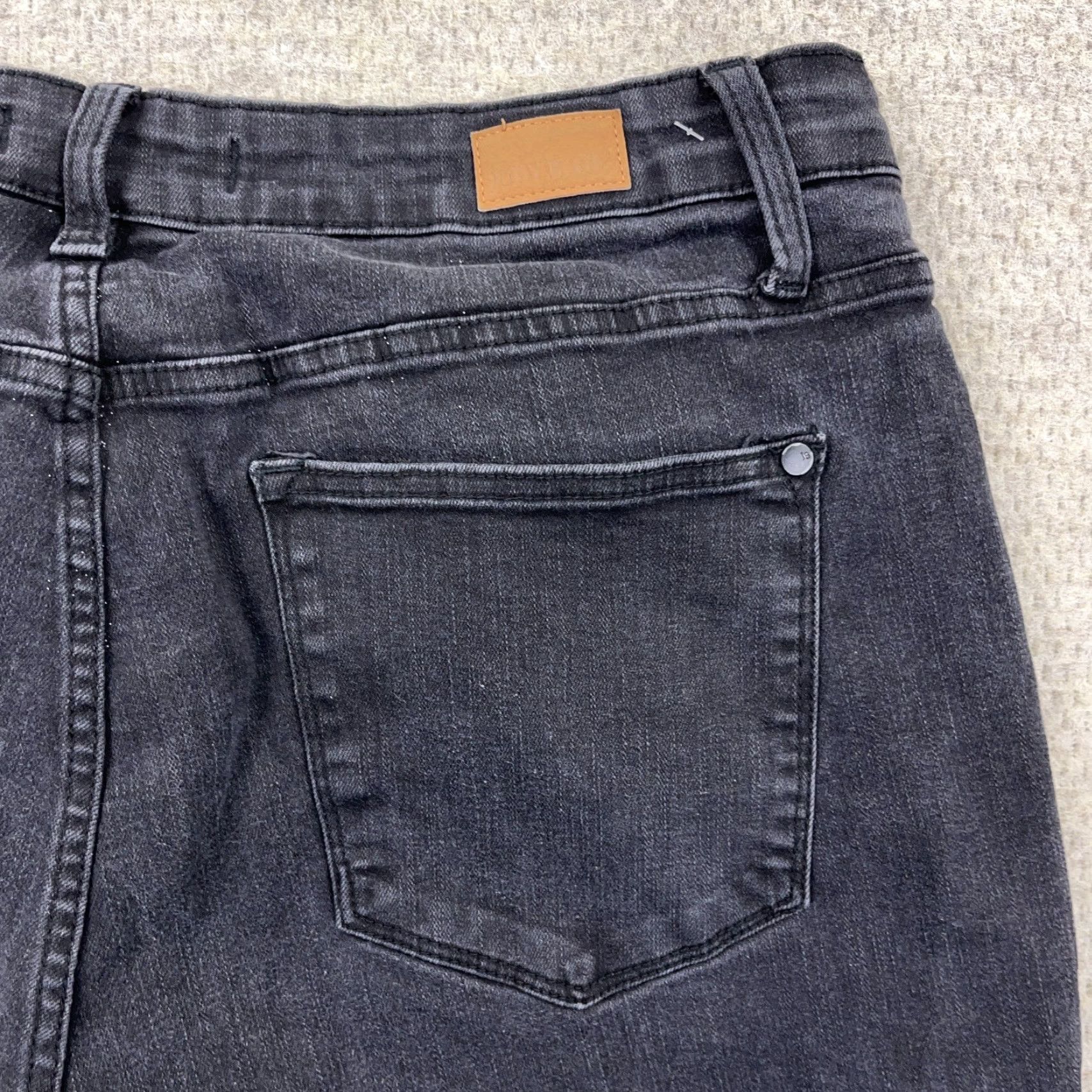 Vintage Judy Blue Jeans Women 18W Skinny Black Wash Faded Stretch Plus Ladies 5-Pocket Design Jeans Mens Womens Size 40" / US 18 - 5 Thumbnail