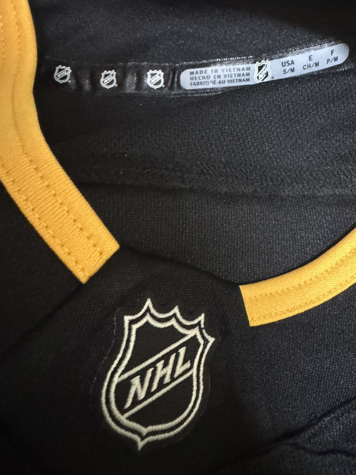 NHL Nfl Offical licensed Pittsburgh penguins jersey Size US S / EU 44-46 / 1 - 3 Thumbnail