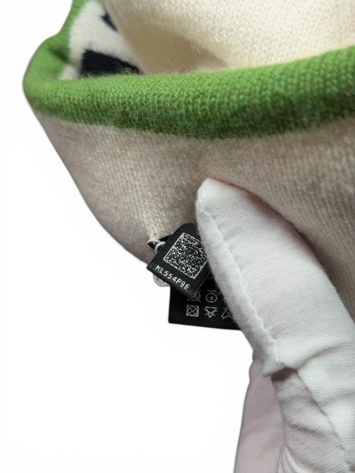 Chanel CHANEL CLOCHE 24A BEANIE Size ONE SIZE - 6 Thumbnail