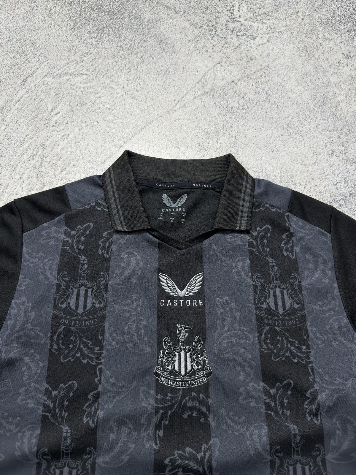 Castore CASTORE NEWCASTLE UNITED 130th ANNIVERSARY 2022 JERSEY SHIRT Size US M / EU 48-50 / 2 - 6 Thumbnail