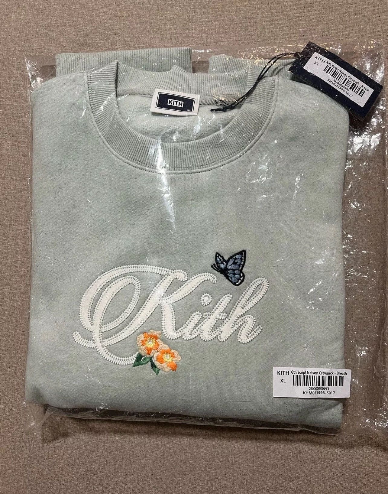 Kith Kith Script Nelson Crewneck in “Breath” Men’s Size XL Size US XL / EU 56 / 4 - 4 Thumbnail