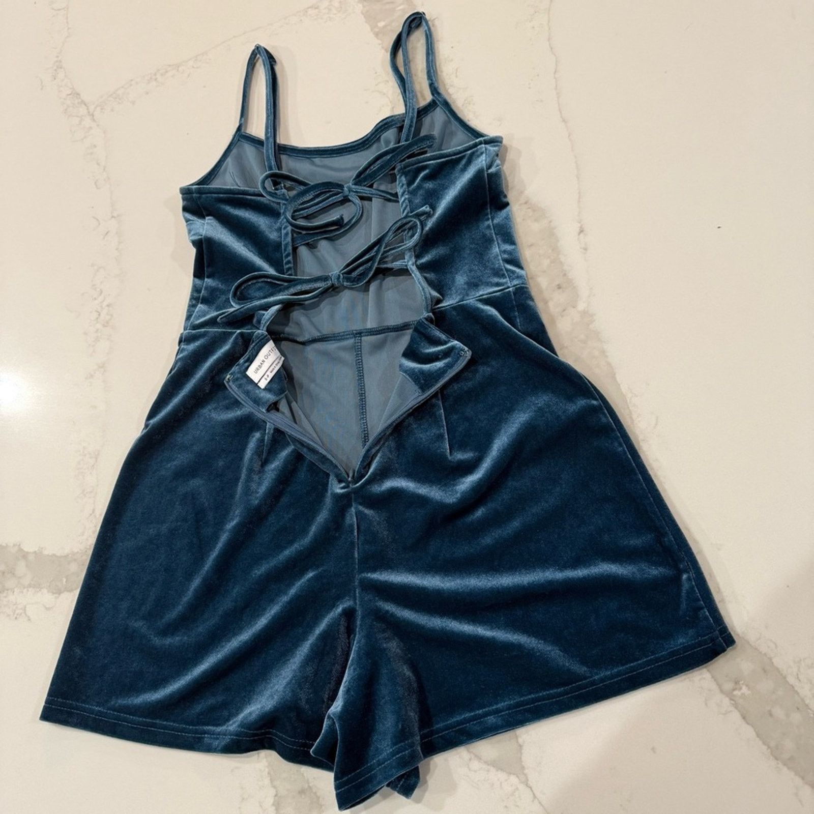Urban Outfitters Urban Outfitters Luxe Velour Tie Back Romper Womens Small Size 28" / US 6 / IT 42 - 6 Thumbnail
