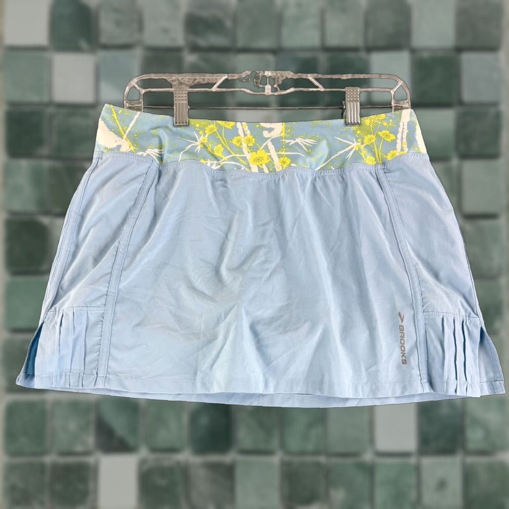 Brooks Brooks Skort Womens Medium Blue Built in Short Pull On Stretch Athletic Sporty Skort Floral Pattern Athletic All Seasons Women Size 32" / US 10 / IT 46 - 1 Thumbnail