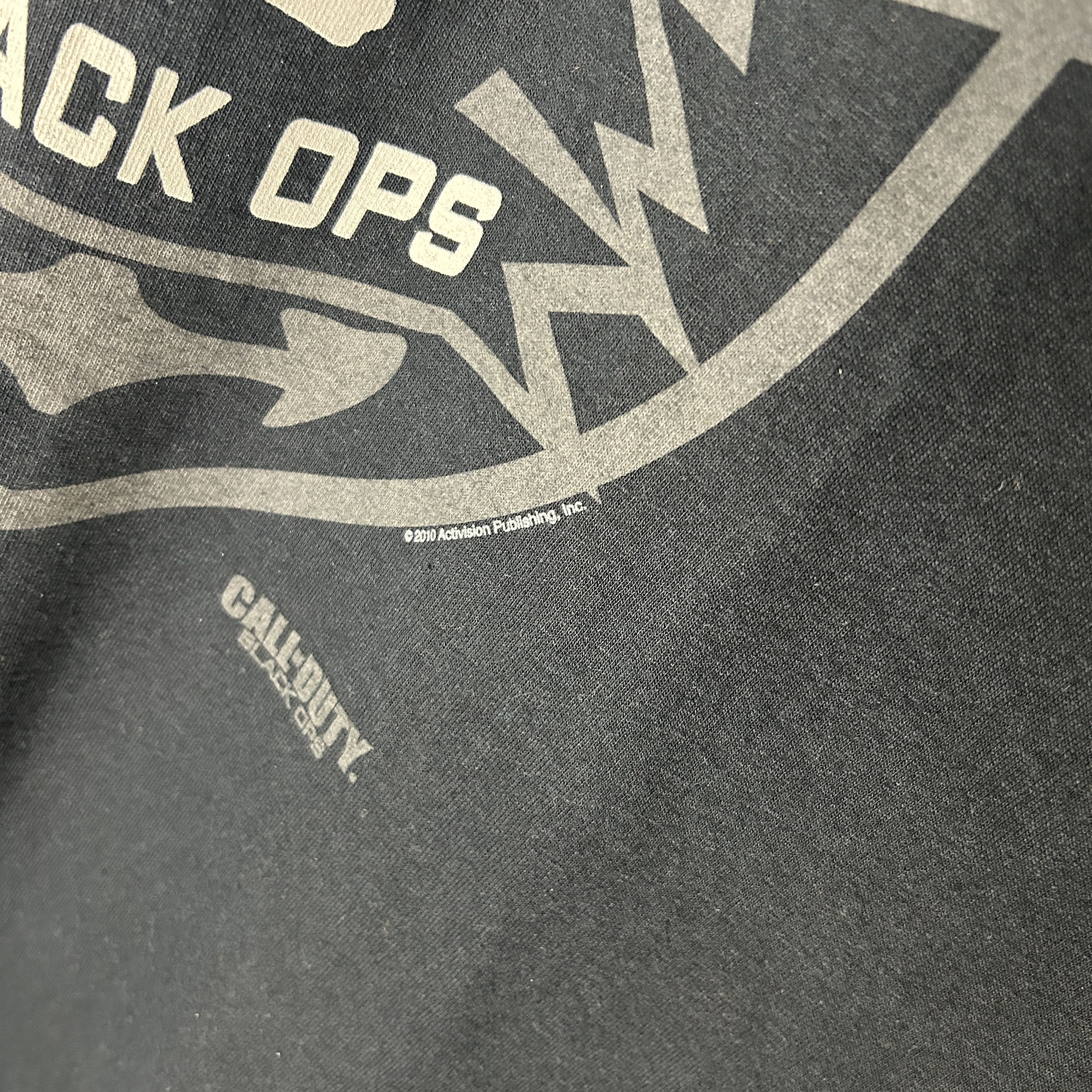 Vintage Vintage Call Of Duty Black Ops 2010 Game T-shirt Size US XL / EU 56 / 4 - 3 Thumbnail