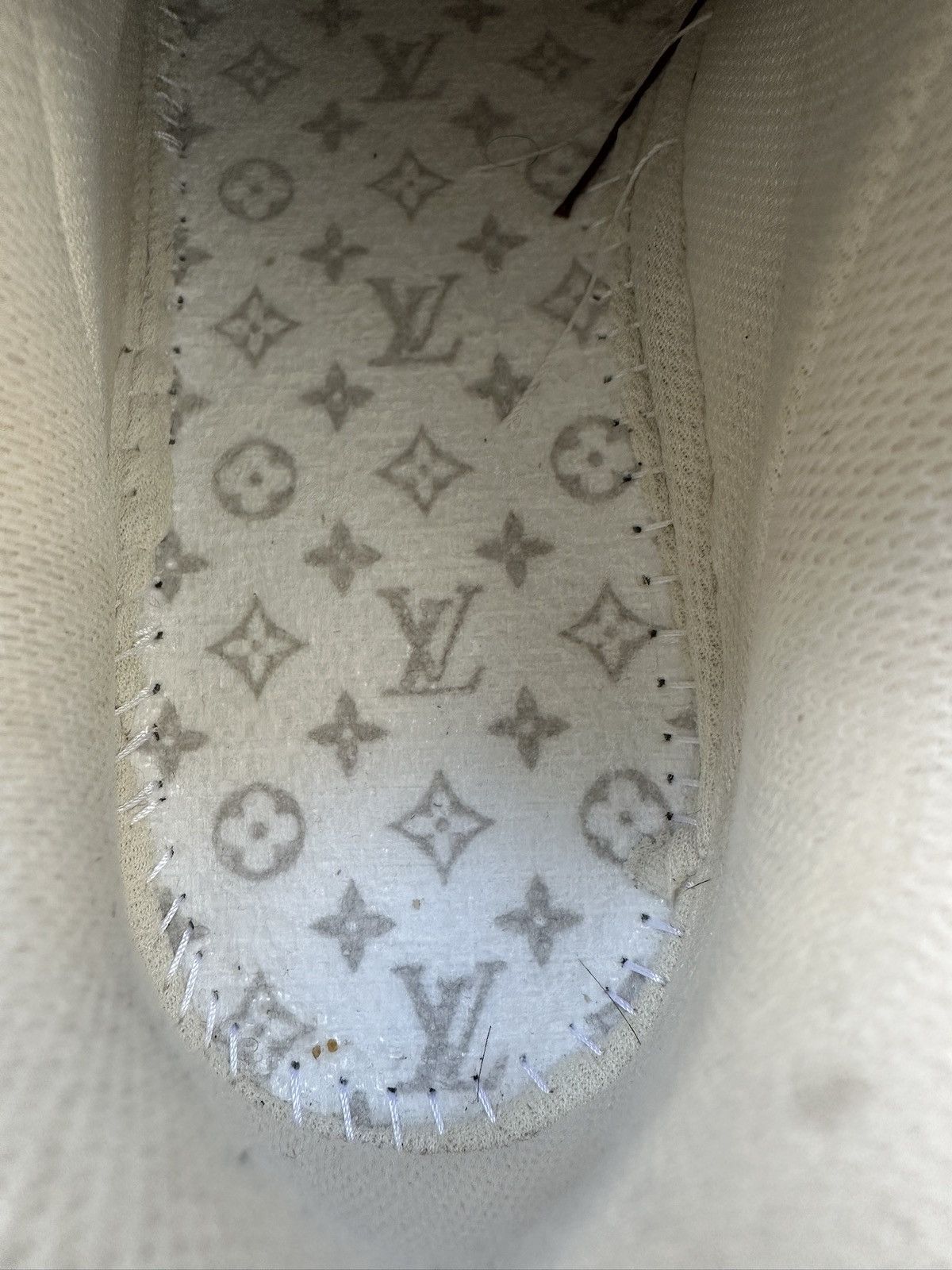 Louis Vuitton Louis Vuitton Nike Air Force 1 Low Gold Size US 6 / EU 39 - 10 Thumbnail