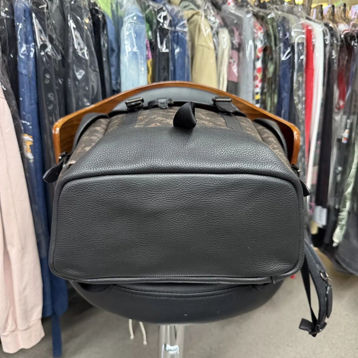 Coach Coach Hitch31 Monogram Large Backpack Like New Size ONE SIZE - 2 Thumbnail