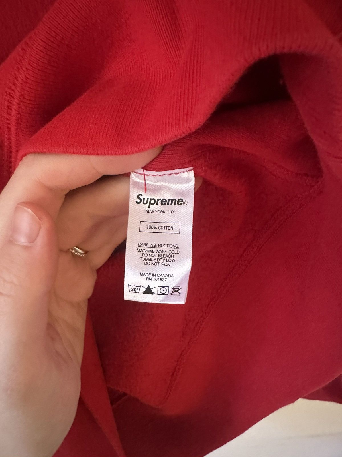 Supreme Supreme Drop Shadow Hooded Sweatshirt Size US S / EU 44-46 / 1 - 7 Thumbnail
