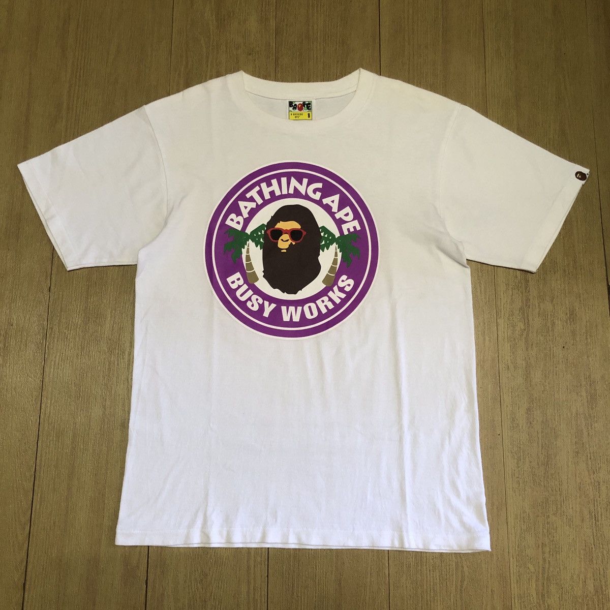 Bape Bape Store Los Angeles Busy Works Tee Size US S / EU 44-46 / 1 - 1 Thumbnail