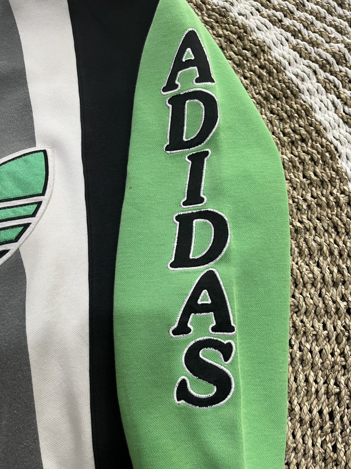 Descente Adidas Jaspo Discente Trefoil Big Logo Spellout Size US M / EU 48-50 / 2 - 3 Thumbnail