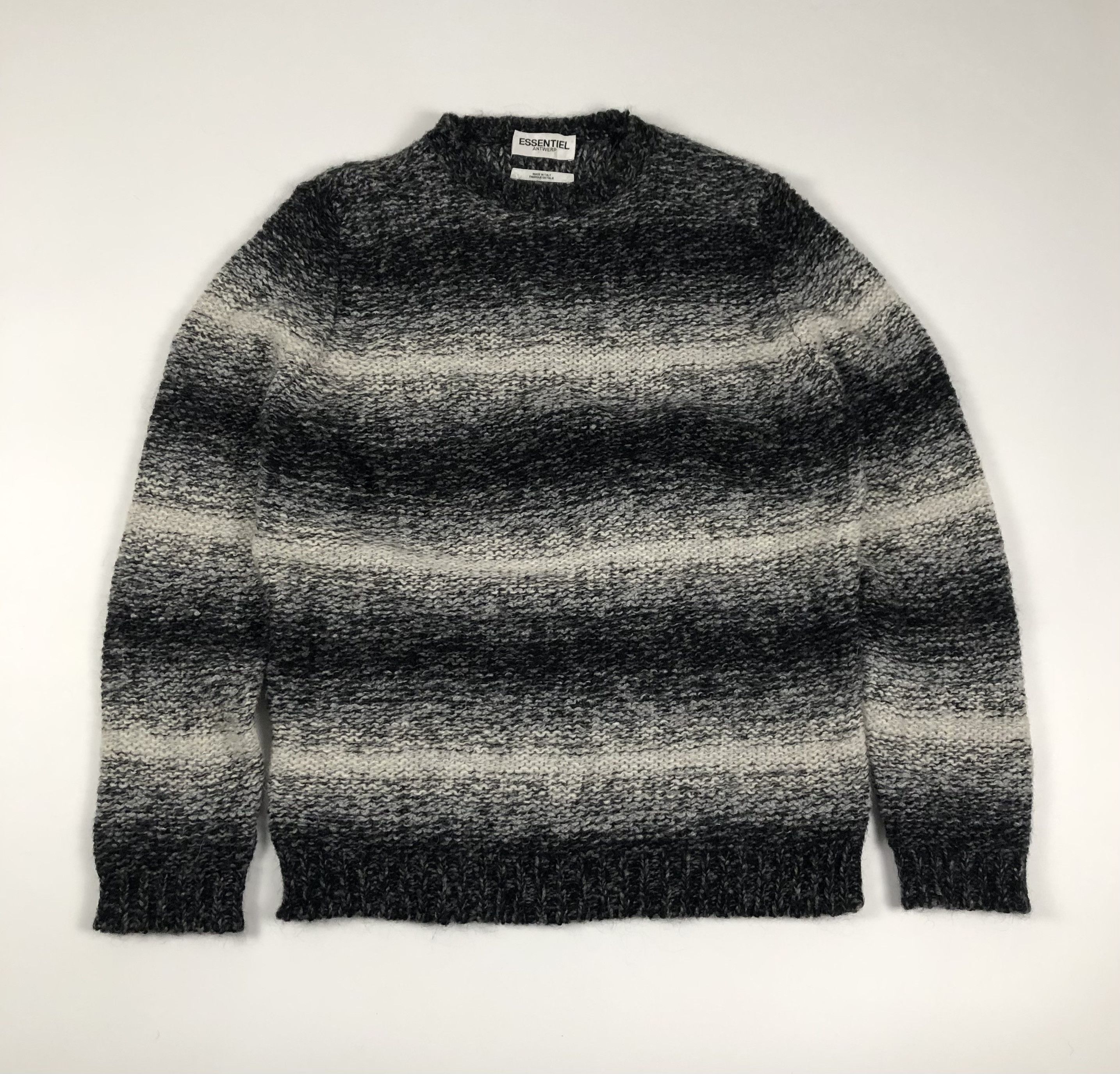 Essentiel Antwerp Essentiel Antwerp Crewneck Mohair Sweater Size L / US 10 / IT 46 - 1 Thumbnail