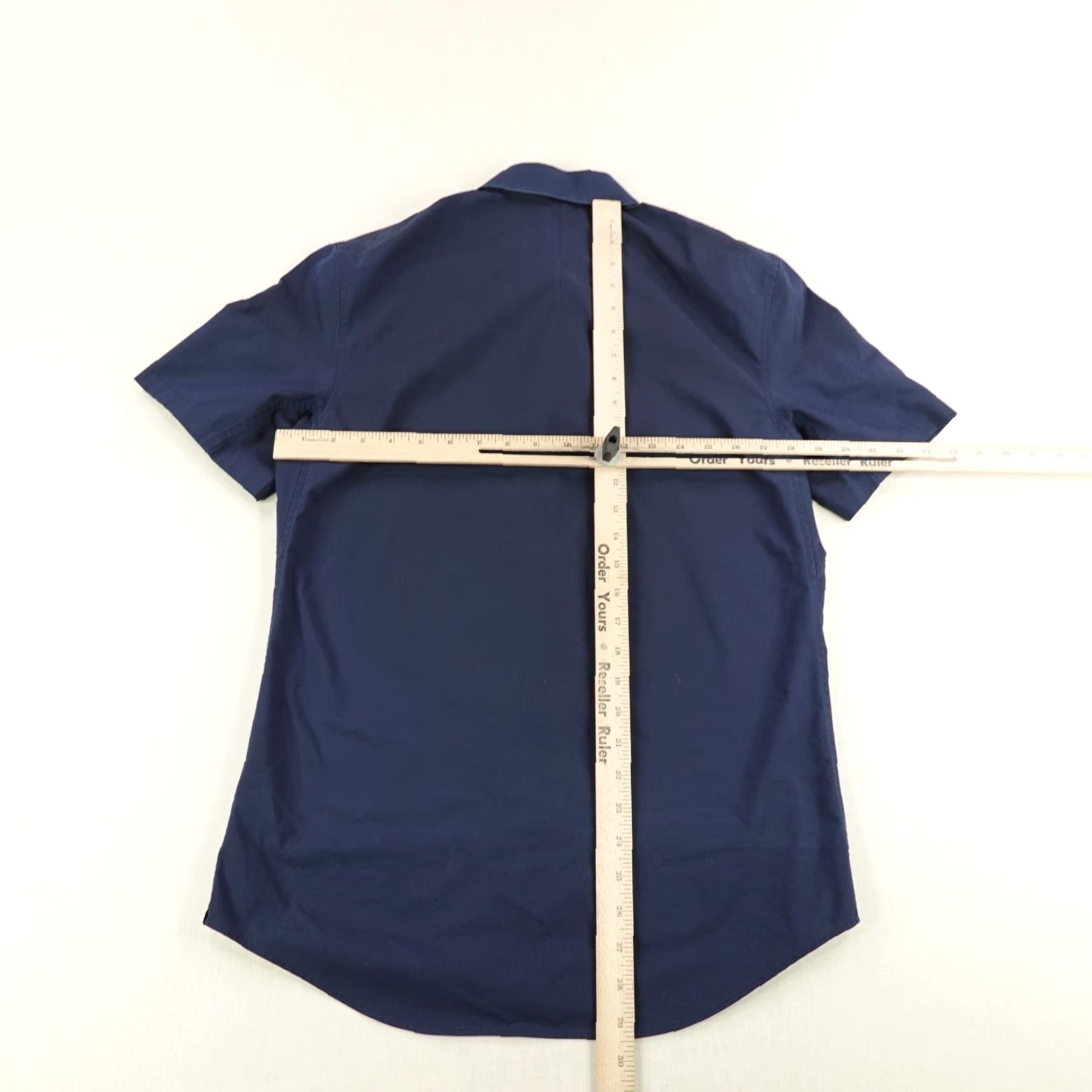 Lululemon Lululemon Shirt Womens Medium Blue Slim Fit Button Up Performance Size M / US 6-8 / IT 42-44 - 4 Thumbnail