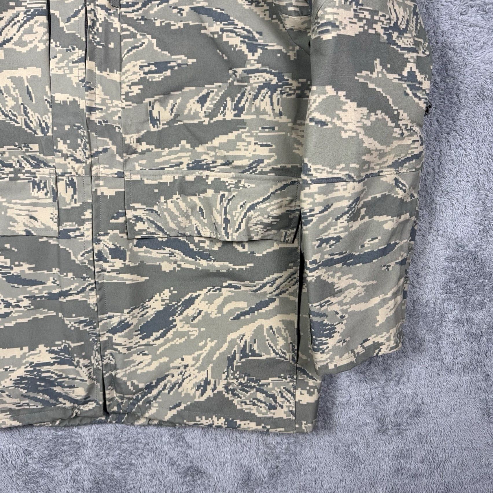 Vintage Propper International Parka All Purpose Environmental Camo Jacket Small Long GoreTex Taped Seams Parka Jacket Size US S / EU 44-46 / 1 - 3 Thumbnail