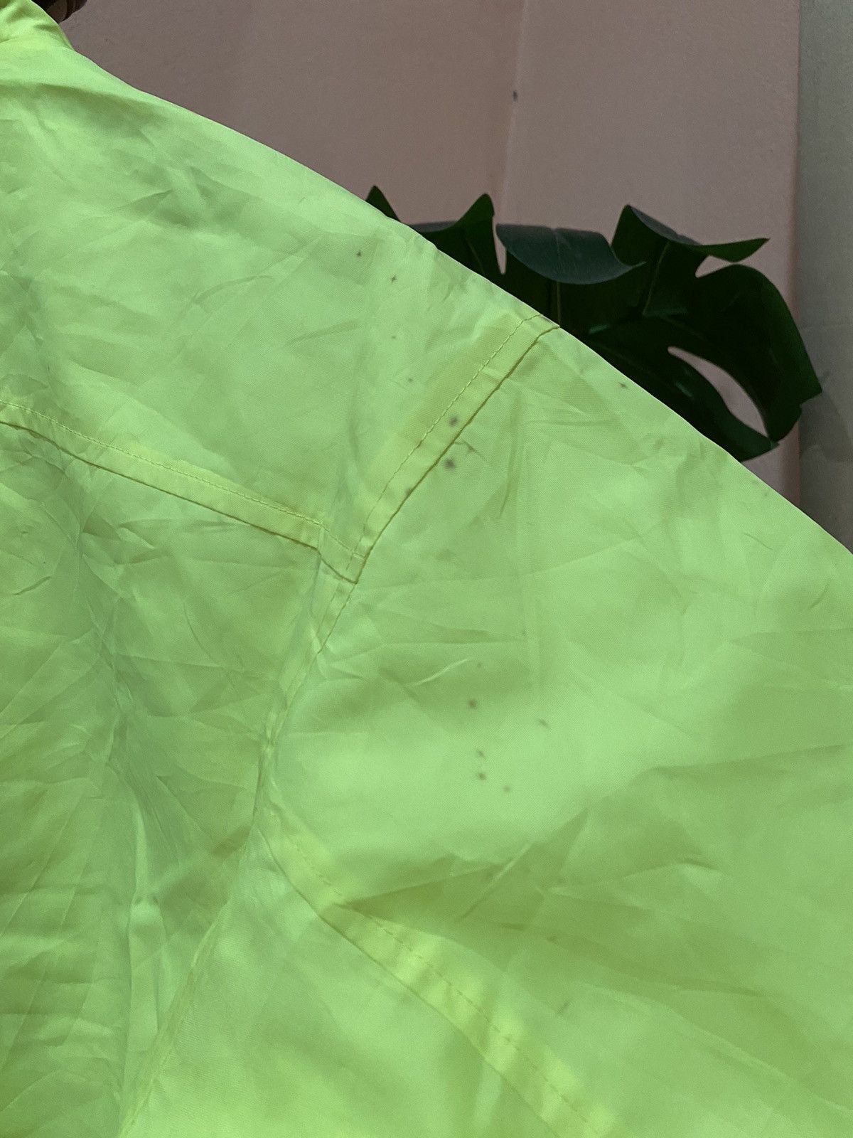 Helly Hansen Vintage Helly Hansen Neon Yellow Windbreaker Jacket Size US M / EU 48-50 / 2 - 7 Thumbnail