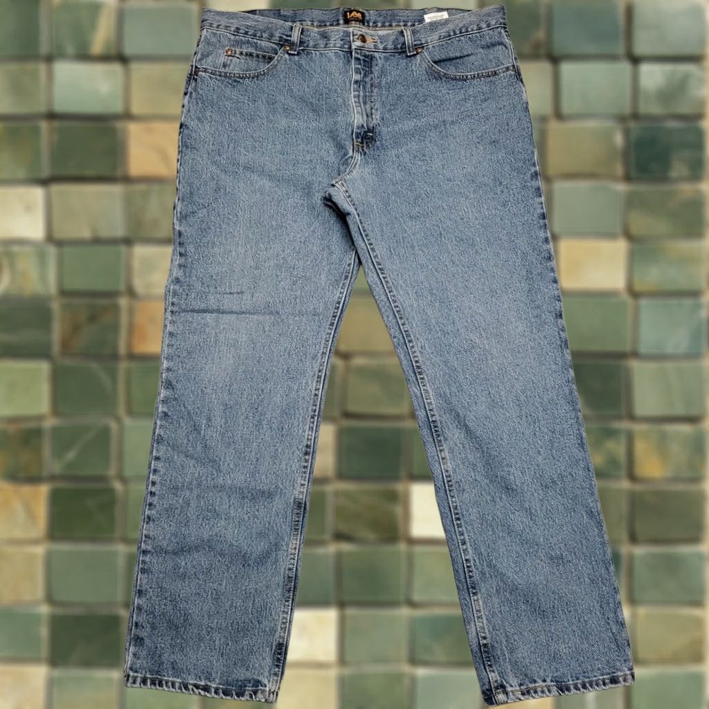 Lee Lee Jeans Mens 40x32 Blue Denim Regular Fit 100% Cotton Everyday Comfort Pants Size US 40 / EU 56 - 1 Thumbnail