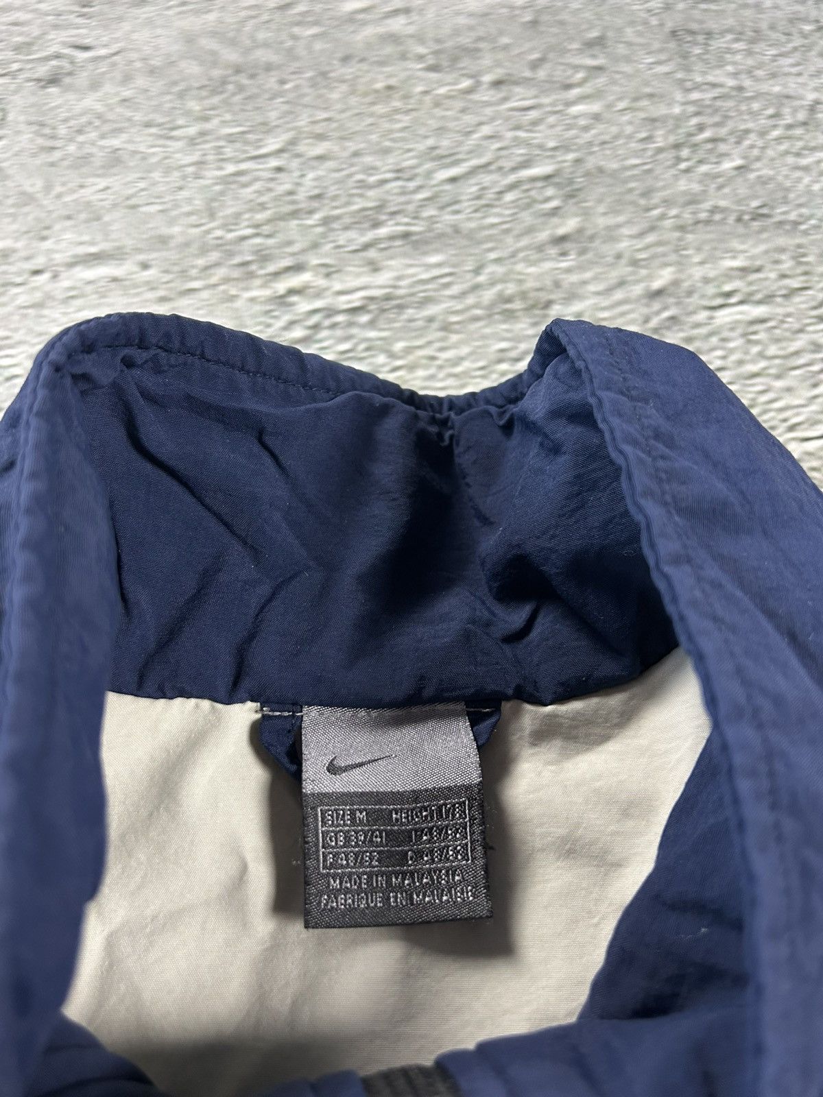 Nike × Vintage Nike track jacket vintage navy blue nylon Y2K Size US L / EU 52-54 / 3 - 4 Thumbnail