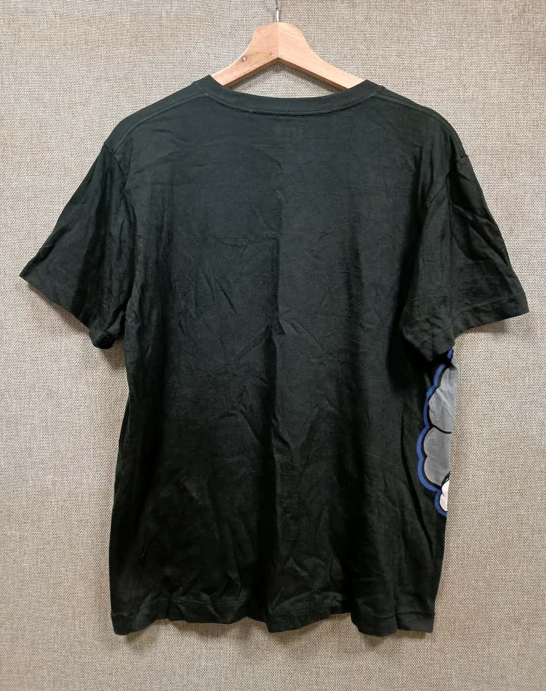 Kaws × Uniqlo t shirt kaws x uniqlo Size US M / EU 48-50 / 2 - 2 Thumbnail