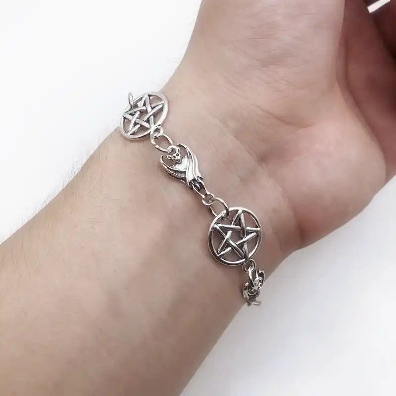 Jewelry × Vintage Occult Dark Goth Independent Pentagram Bat Bracelet Size ONE SIZE - 1 Thumbnail