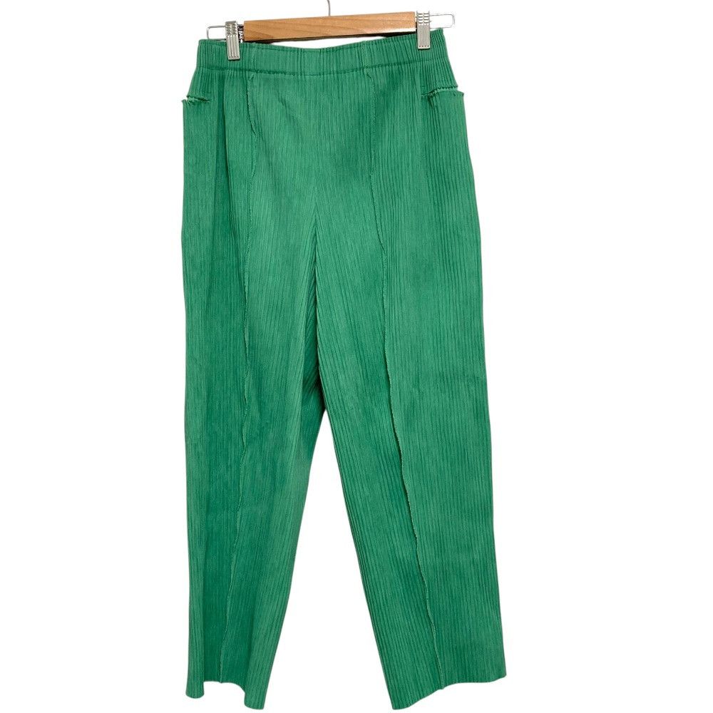 Issey Miyake Issey Miyake me ISSEY MIYAKE Inside Out Pleated Pants Textile Pants MI42KF253 DUTY FREE for USA Size ONE SIZE - 1 Thumbnail