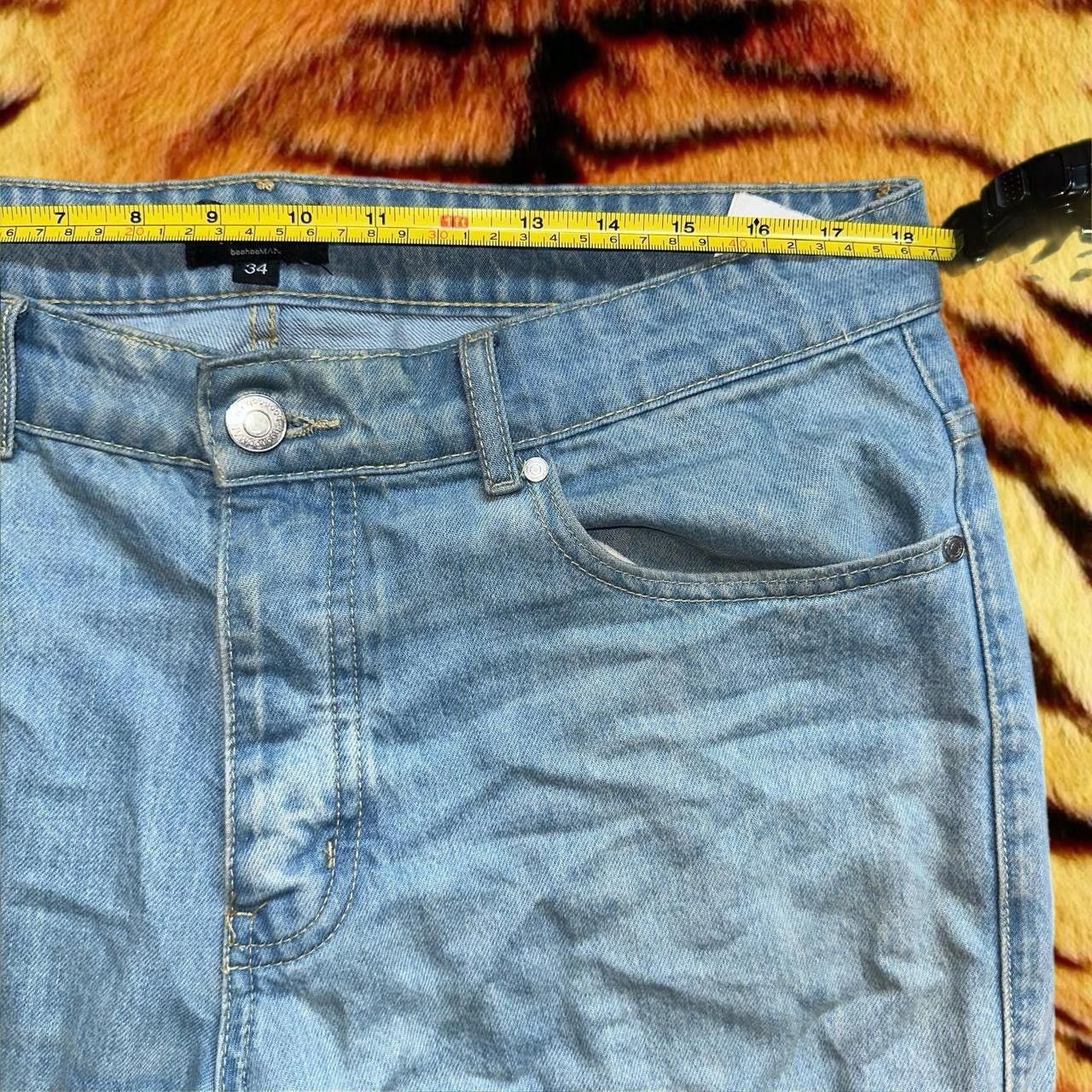 Boohoo × Vintage Light wash cargo jeans with adjustable straps and baggy Size US 34 / EU 50 - 3 Thumbnail
