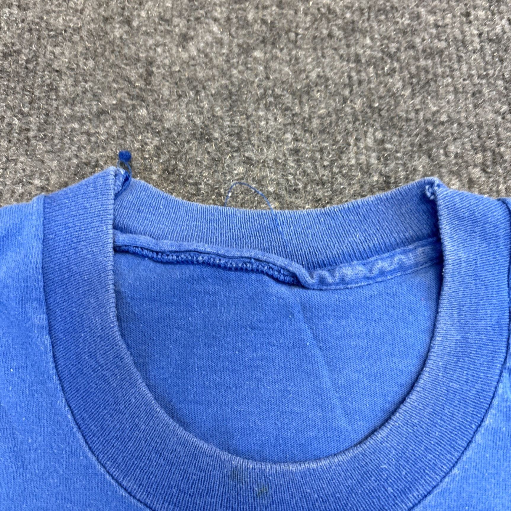 Fruit Of The Loom VINTAGE United Nations UN Map T Shirt Men’s Large Blue Graphic L Mens Shirt Size US L / EU 52-54 / 3 - 3 Thumbnail