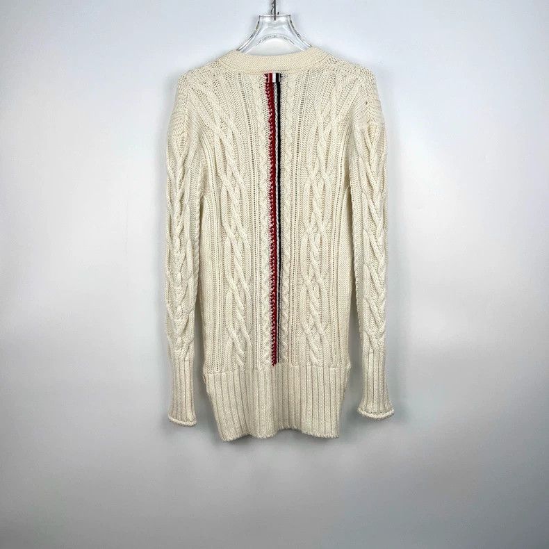 Thom Browne Thom Browne Size 42Classic logo twist cardigan in off-white Size US XS / EU 42 / 0 - 4 Thumbnail