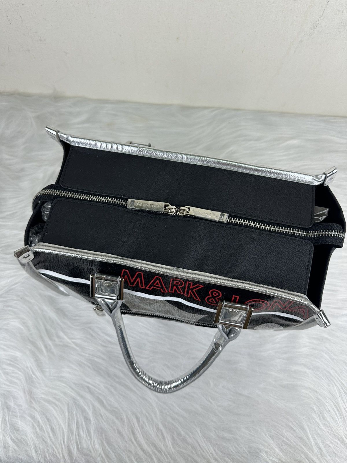 Japanese Brand 🔥RARE🔥 Mark & Lona Skull Tote Bag Size ONE SIZE - 5 Thumbnail