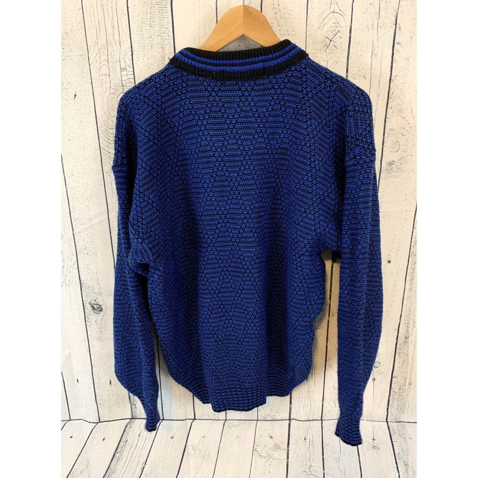 Vintage VINTAGE Todays News Knit Abstract Pullover Ugly Sweater Crewneck L Blue 90s Mens Size US L / EU 52-54 / 3 - 3 Thumbnail