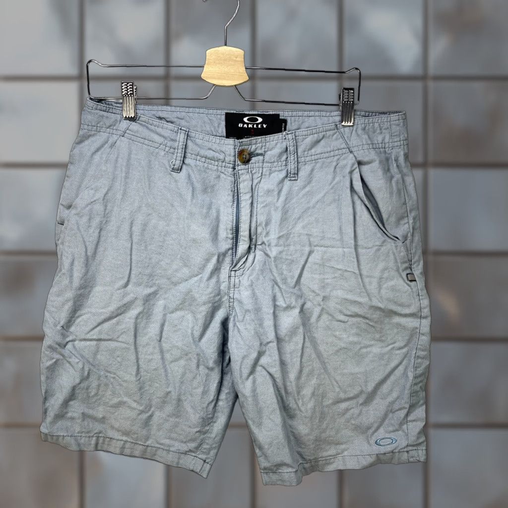 Oakley VINTAGE Oakley Shorts Mens 34 Slim Gray Knit Casual 90s Y2K Style" Size US 34 / EU 50 - 1 Thumbnail