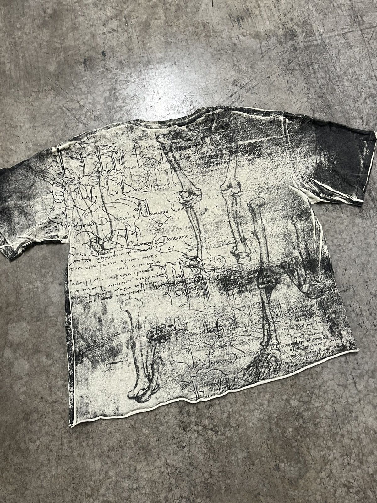 Affliction × Tapout × Vintage Y2k grunge all over print cropped tee shirt skater grunge Size US XXL / EU 58 / 5 - 7 Thumbnail
